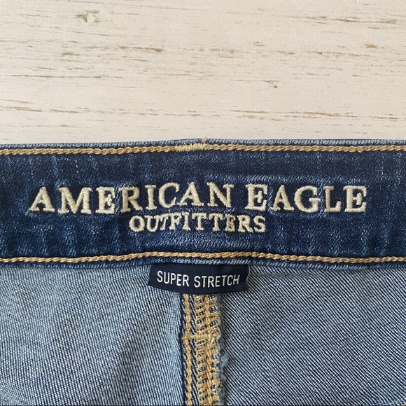American Eagle Dark Wash Super Hi Rise Jeggings - Picture 8 of 11